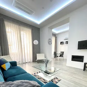 דירה Duomo Platinum, נאפולי